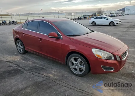 2013 Volvo S60 T5 z USA, uszkodzony, nr VIN YV1612FS7D1231175